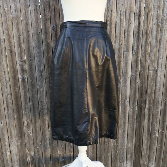Morgan Taylor Dresses & Skirts - Morgan Taylor Vintage Black Leather Skirt Size 10
